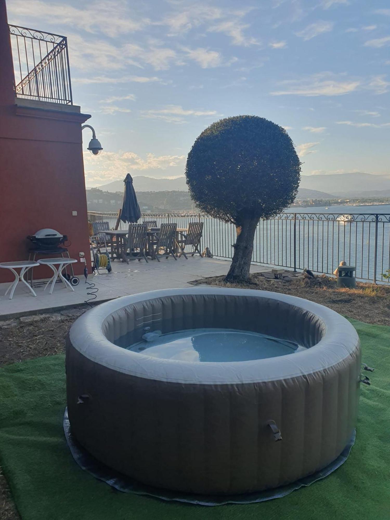 Villas And Suites La Coraillere Resort Theoule-sur-Mer Bagian luar foto